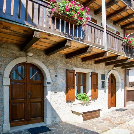 Restored 19th Century House With Dolomites View * Sauris di Sopra